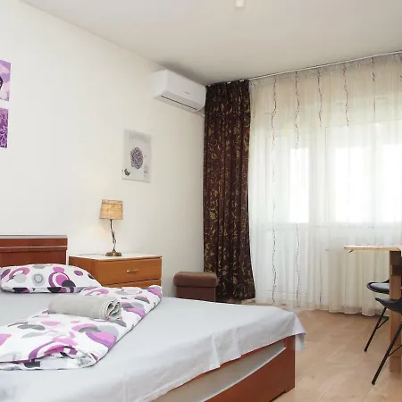 Апартаменты Rosuites Downtown *