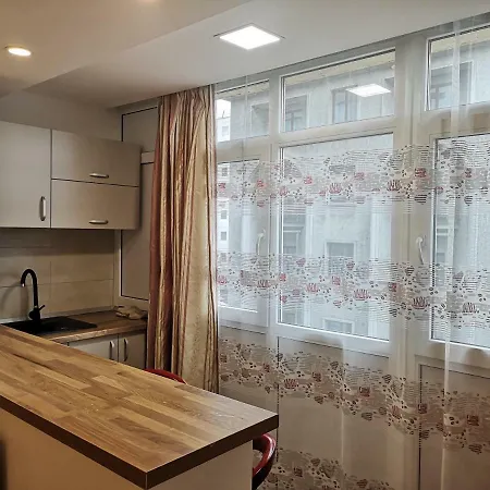 Rosuites Downtown Апартаменты